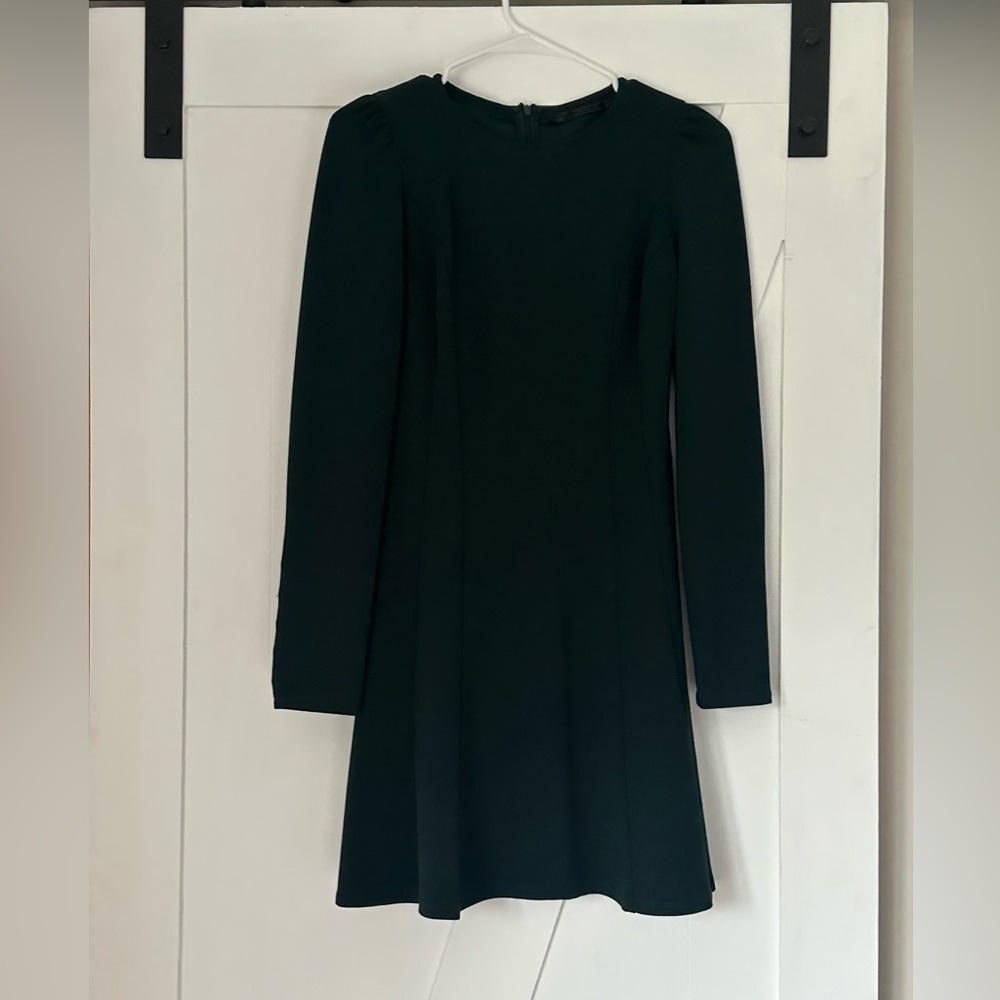 Green long sleeve mini dress with button detail on sleeves